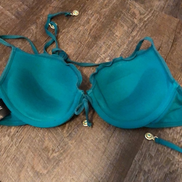 Bikini - Picture 8 of 8